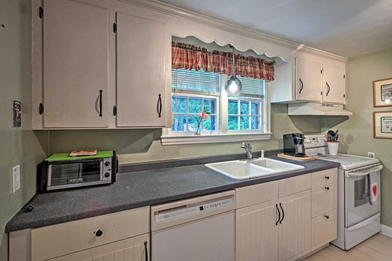Historic Essex Home With Large Yard Near Downtown! 외부 사진