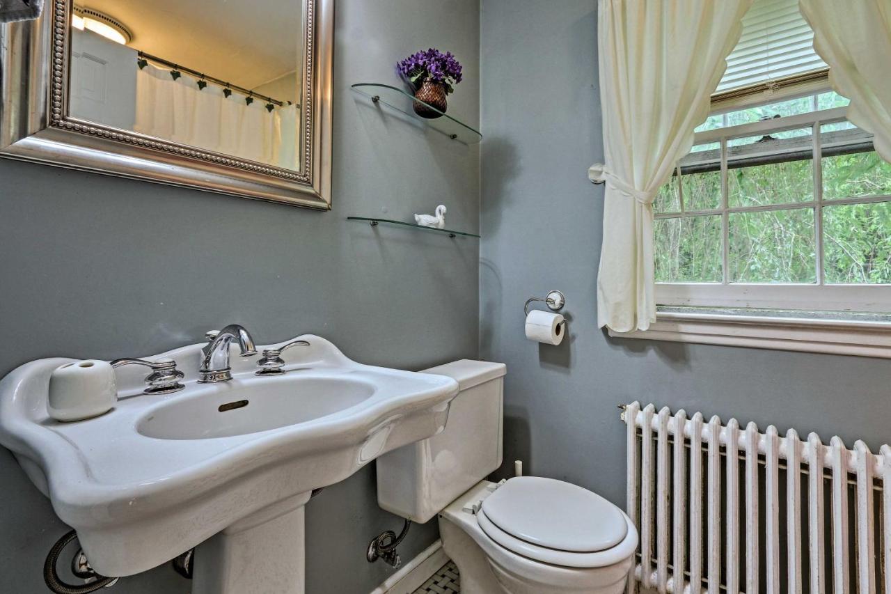 Historic Essex Home With Large Yard Near Downtown! 외부 사진